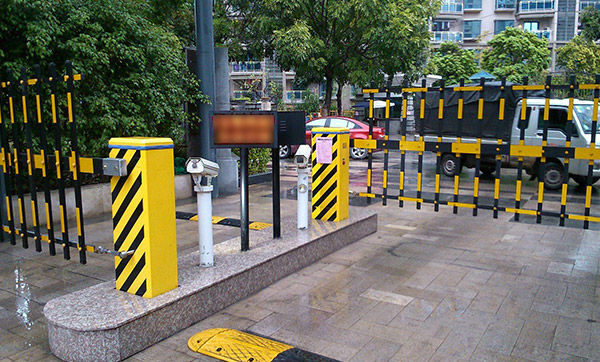 車(chē)牌識(shí)別DM-005